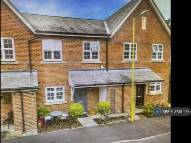House for rent in Napsbury Park, Five Acres