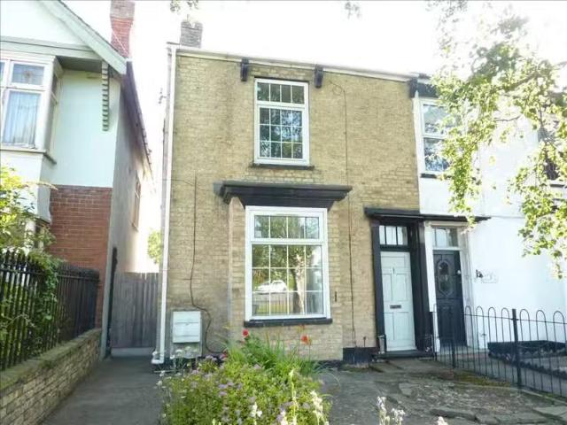 House for rent in Lyons, Greater London