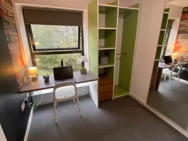 House for rent in Milnsbridge, West Yorkshire