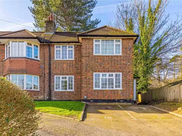 Apartment for rent in Pouchen End, Hertfordshire