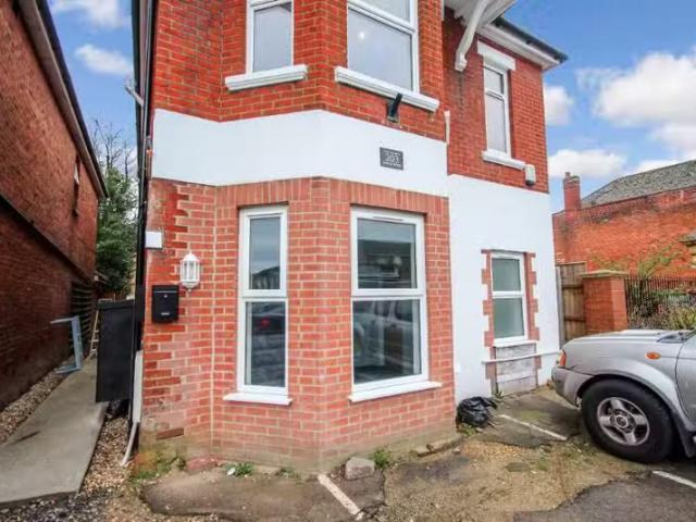 Apartment for rent in Upper Parkstone, Poole