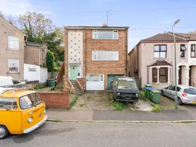 House for rent in Belvedere, Greater London