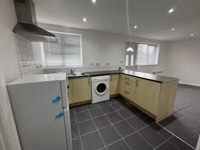 House for rent in Byfleet, Woking