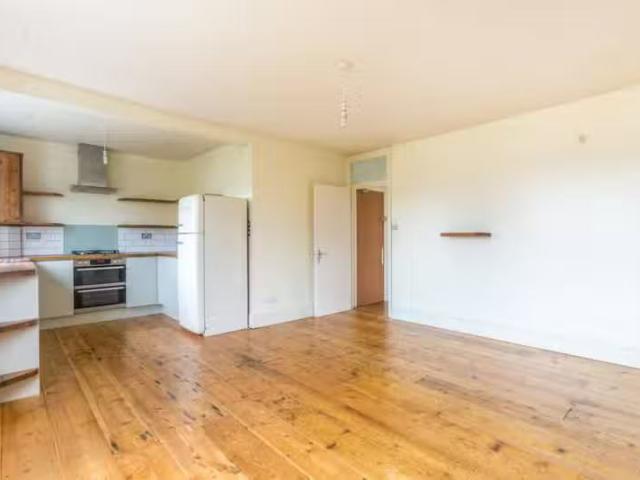 House for rent in Clapton, Greater London