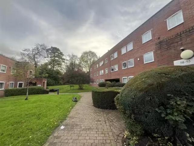 House for rent in Worcester Park, Greater London