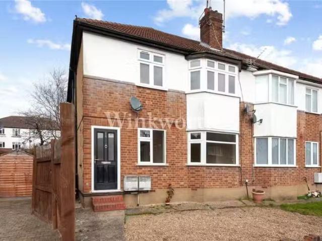 House for rent in Arkley, Greater London