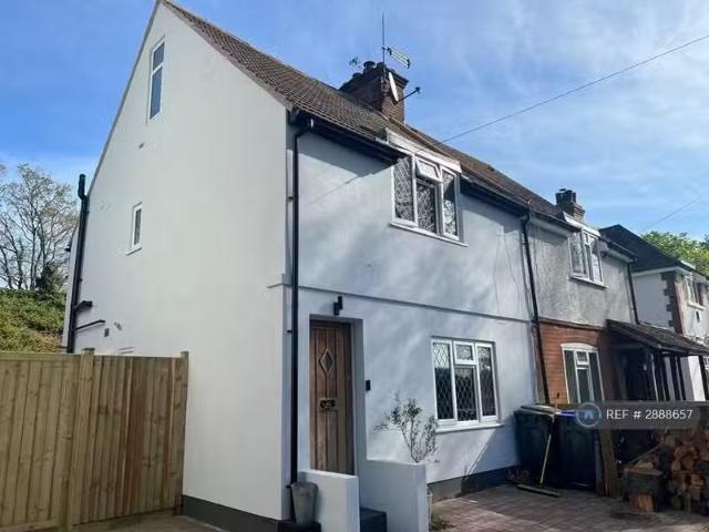House for rent in Lower Green Esher, Blackhills