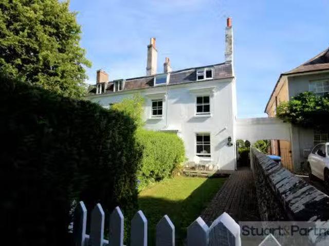 House for rent in Perryfields, West Sussex