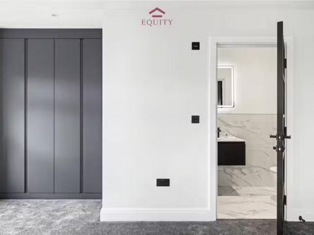 House for rent in Freezywater, Greater London