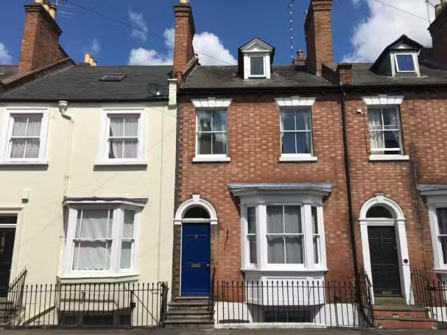 House for rent in Sydenham, Warwick