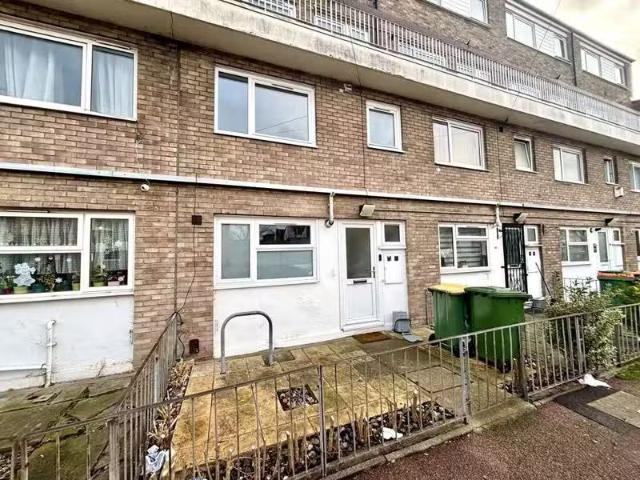 House for rent in Maryland, Greater London