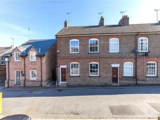 House for rent in Five Acres, Hertfordshire