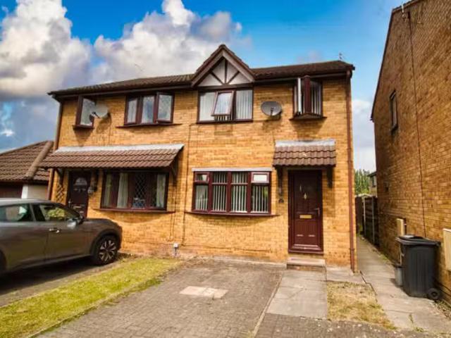 House for rent in Cuddington, Cheshire