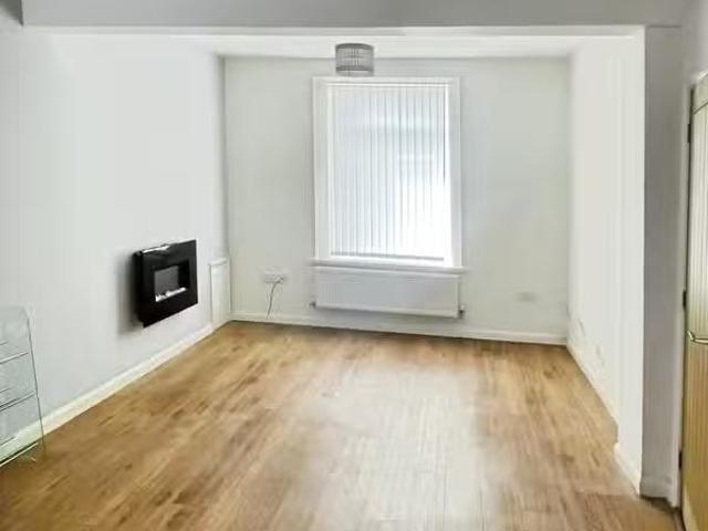 House for rent in Trealaw, Wales