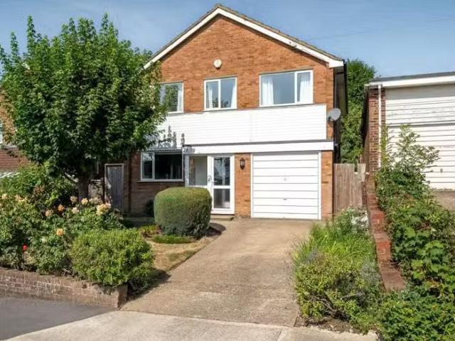 House for rent in Northwood, Greater London