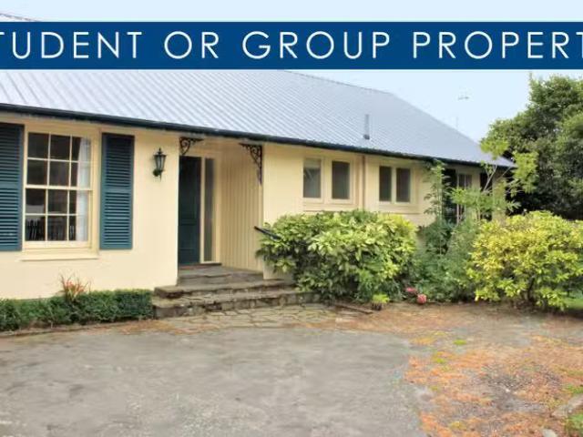 House for rent in Chaslands, Canterbury