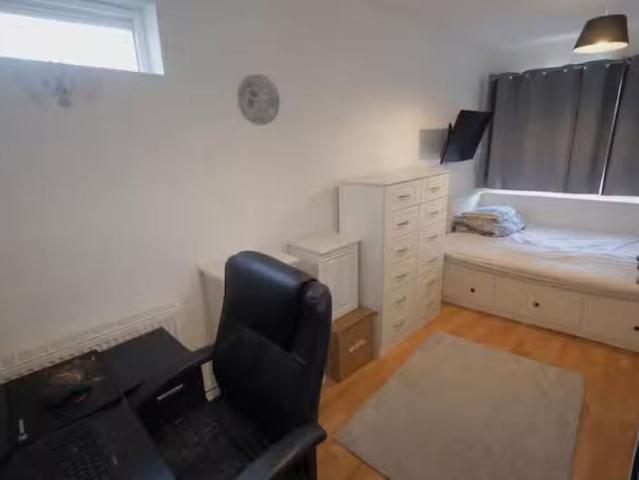 House for rent in Pouchen End, Hertfordshire