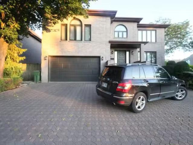 Condo for rent in Dollard-des-ormeaux, Quebec