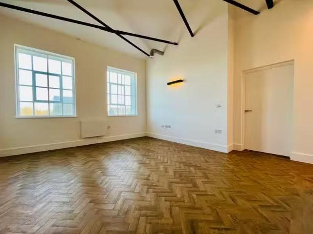 Apartment for rent in Loughborough Junction, Greater London