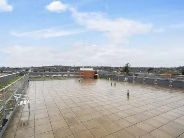 Apartment for rent in Hainault, Greater London