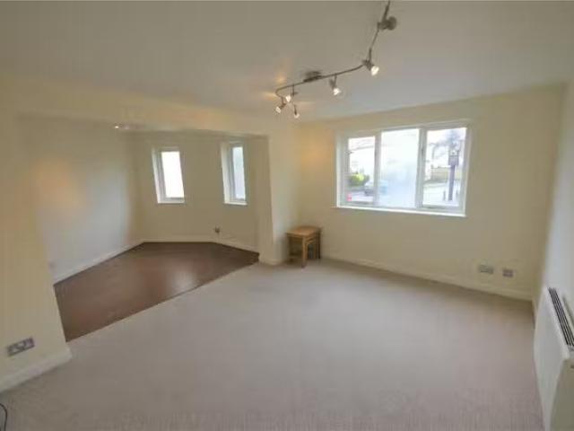 Apartment for rent in Navestock Side, Essex
