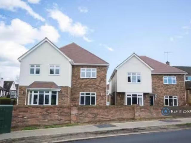 House for rent in Hutton, Navestock Side