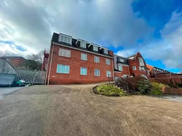 House for rent in Rounds Green, Tividale