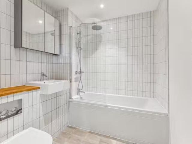 House for rent in Red Hill, Surrey
