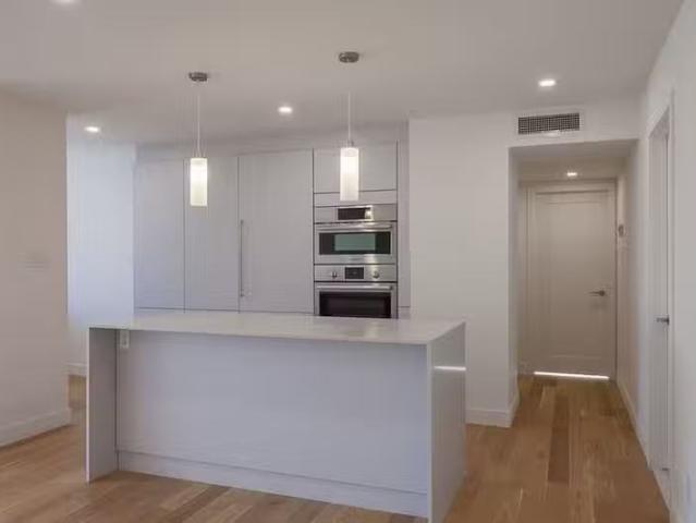 Condo for rent in St. Leonard's, Quebec