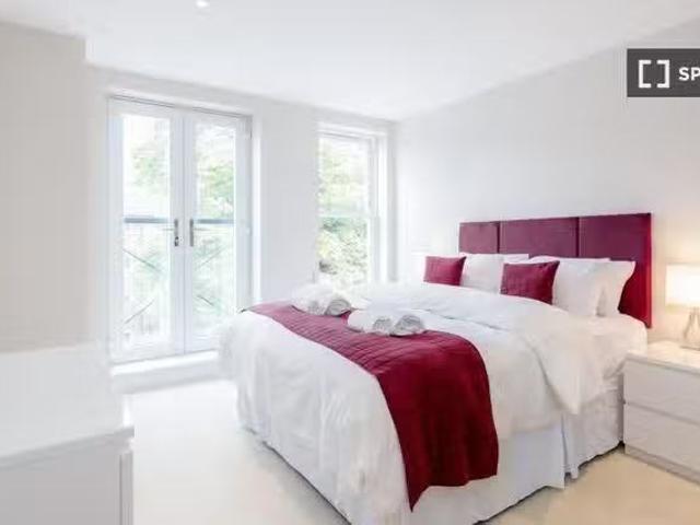 Apartment for rent in Red Hill, Surrey