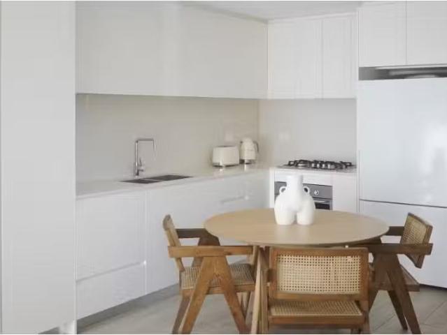 Apartment for rent in Lower North Shore, Sydney
