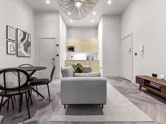 Apartment for rent in Stamford Hill, Greater London
