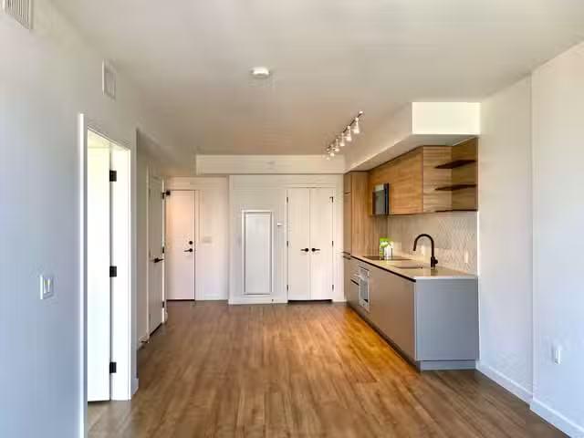 Apartment for rent in Surrey, British Columbia
