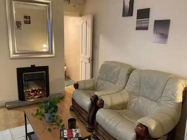 Apartment to rent in Bluebell, North Tipperary