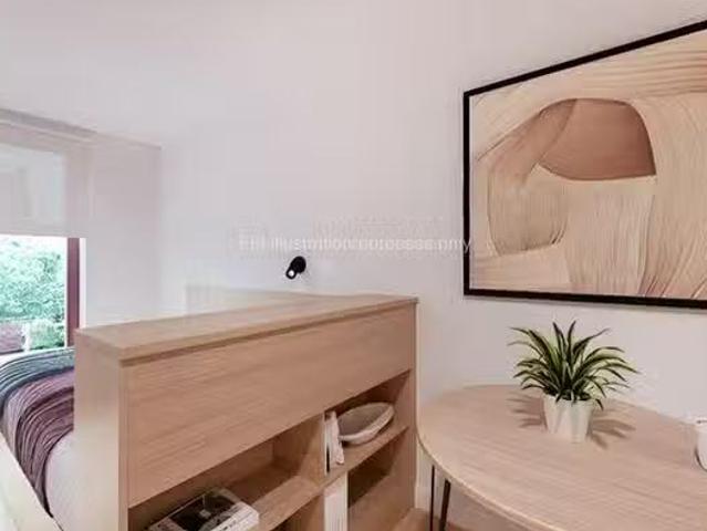 Apartment for rent in Canongate, Old Town