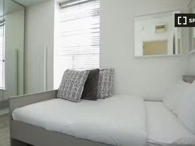 Apartment to rent in Bluebell, North Tipperary