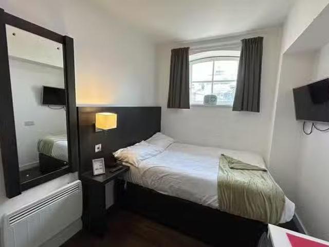 Apartment for rent in Calderstones