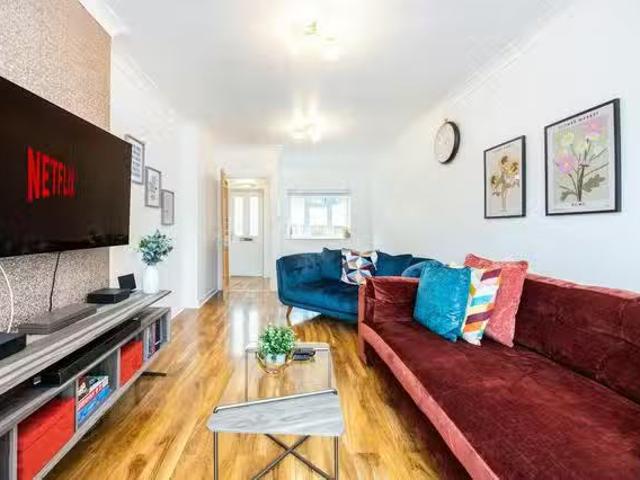 Apartment for rent in Hillview, Surrey