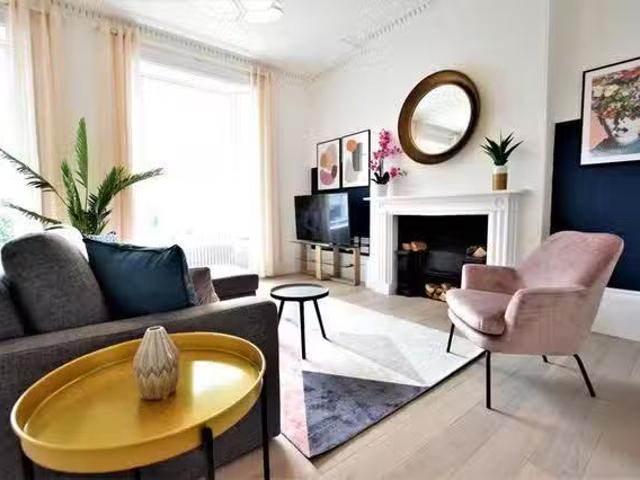 Apartment for rent in Spike Island, Feckenham