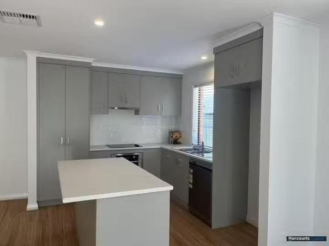 House for rent in Pewsey Vale, South Australia