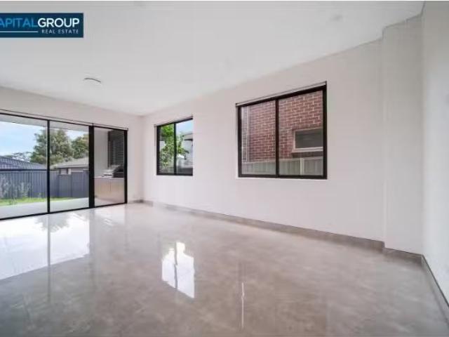 Condo for rent in Old Guildford, New South Wales