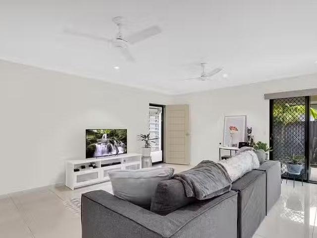 House for rent in Kewarra Beach, Queensland