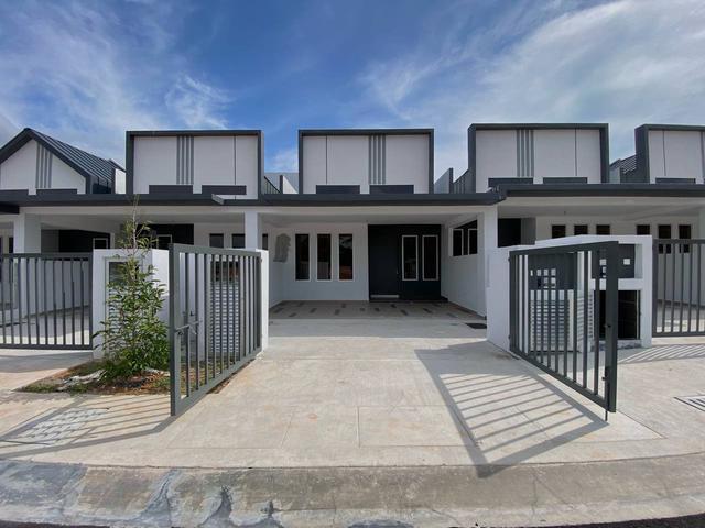 Terraced House for sale in Tanjong Sepat, Selangor