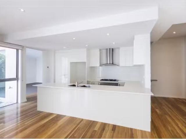 Condo for rent in Kingston, Australian Capital Territory
