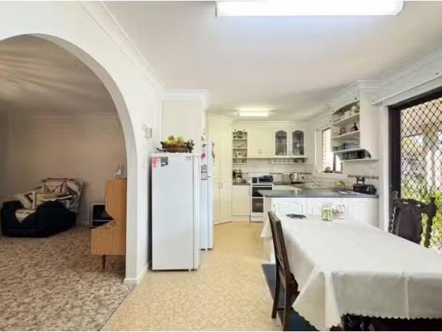 House for rent in Peak Hill, New South Wales