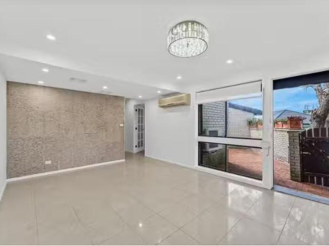 Condo for rent in Sydney, New South Wales
