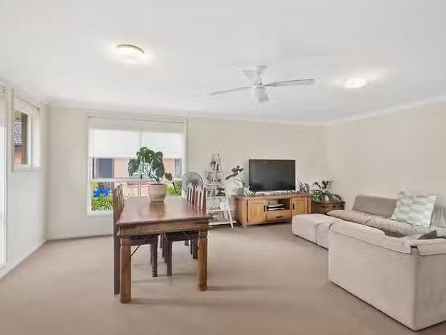 House for rent in Manchester Square, New South Wales