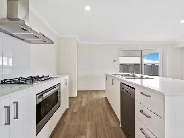 House for rent in Parklands, Western Australia