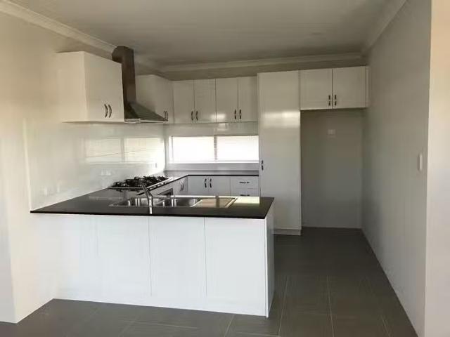 House for rent in Hocking, Western Australia