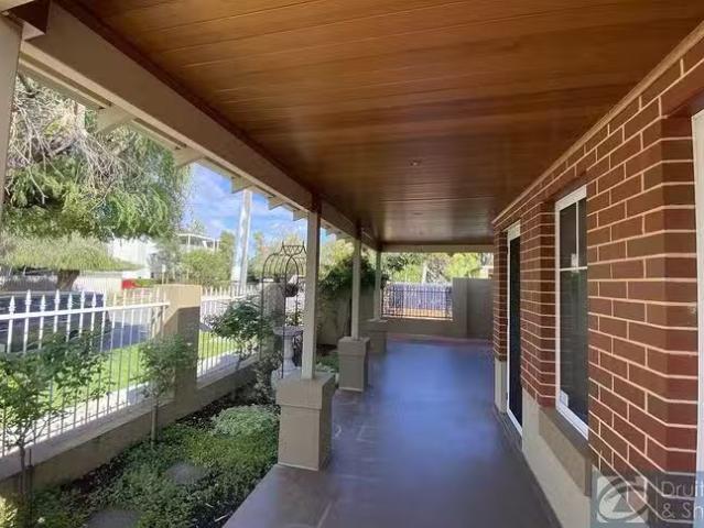 House for rent in Stirling, Western Australia